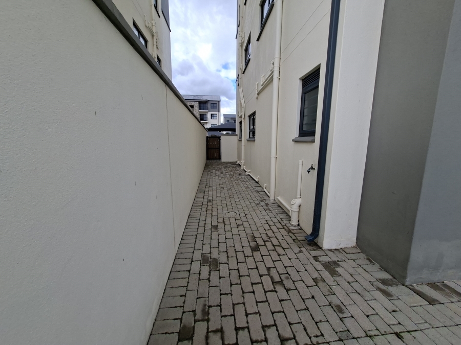 To Let 3 Bedroom Property for Rent in Croydon Western Cape